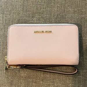 Light pink Michael Kors wallet